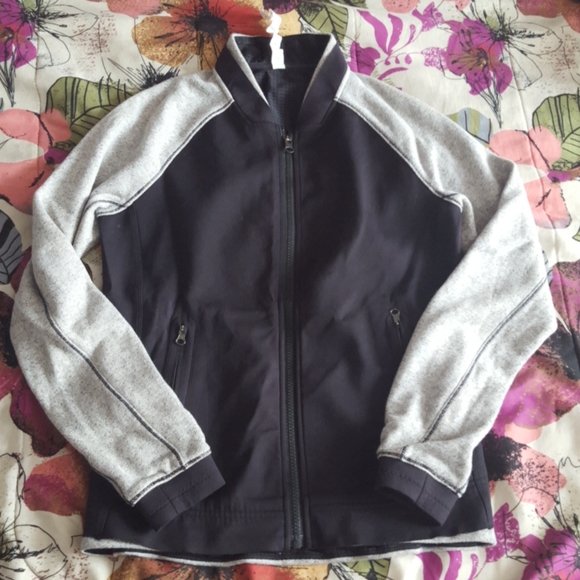 Lululemon Var-City Bomber Jacket - Picture 4 of 11